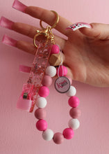 Load image into Gallery viewer, Card Grabber Key Chain