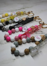 Load image into Gallery viewer, Card Grabber Key Chain